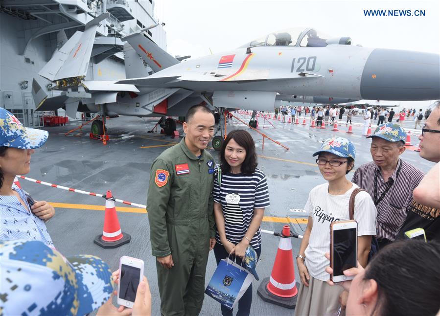 Chinese aircraft carrier formation opens for public to visit