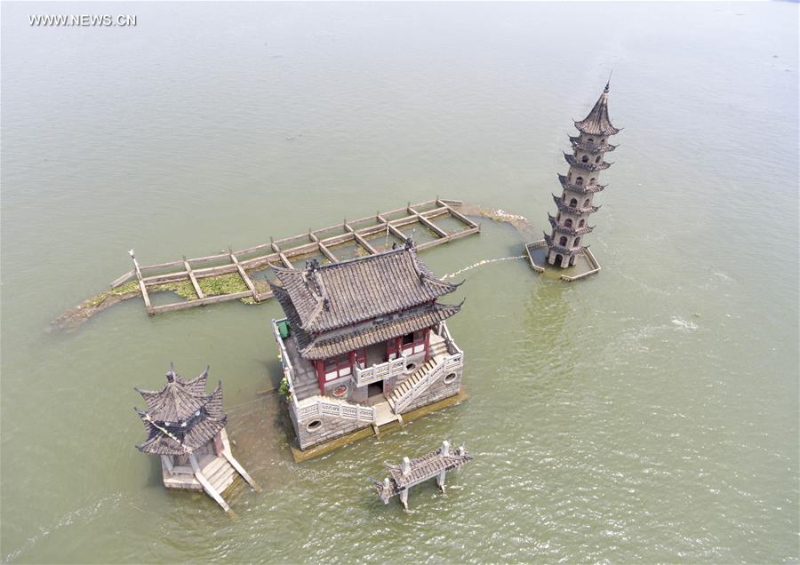 Water level of Poyang Lake higher than warning level for days