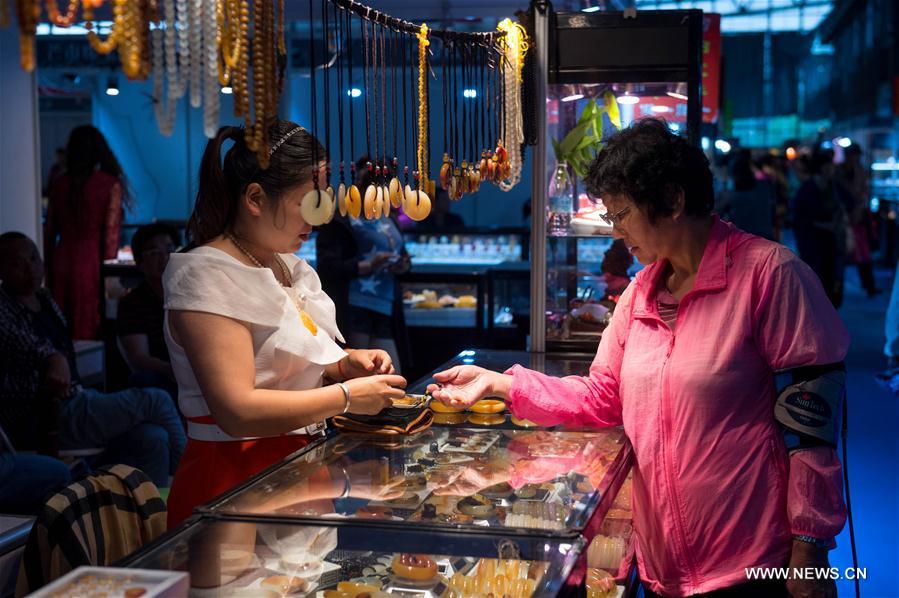 Int'l stone exhibition held in SW China's Kunming