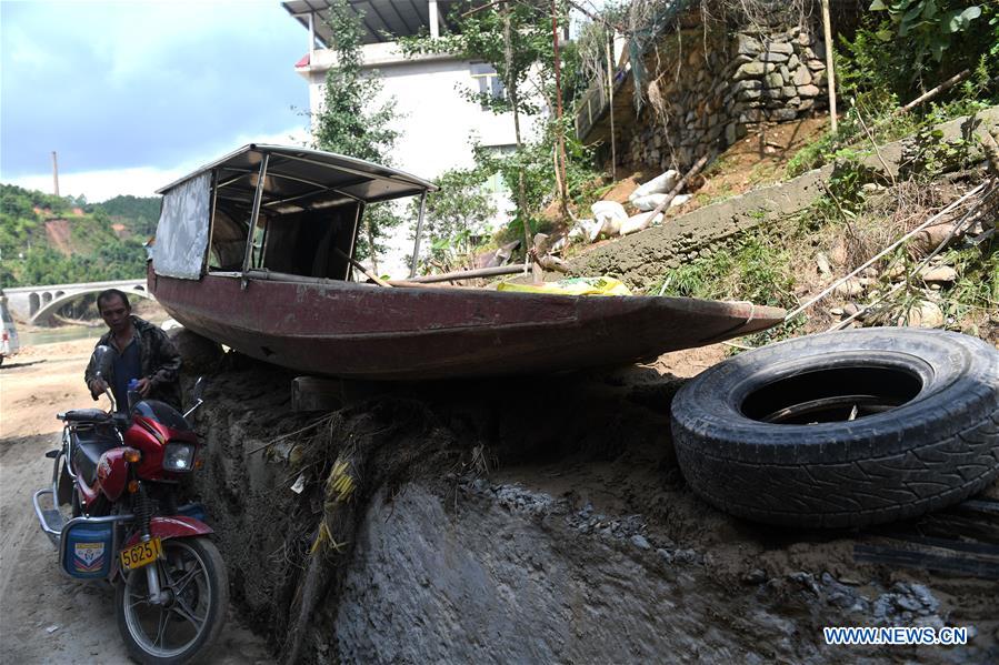 Heavy rain wreaks havoc in S China's Guangxi