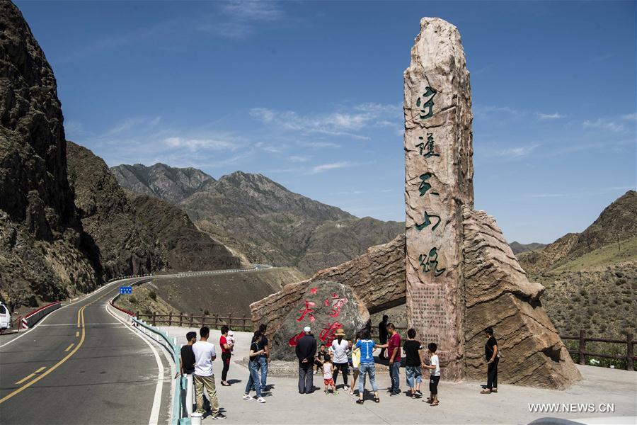 In pics: Xinjiang's most beautiful highway