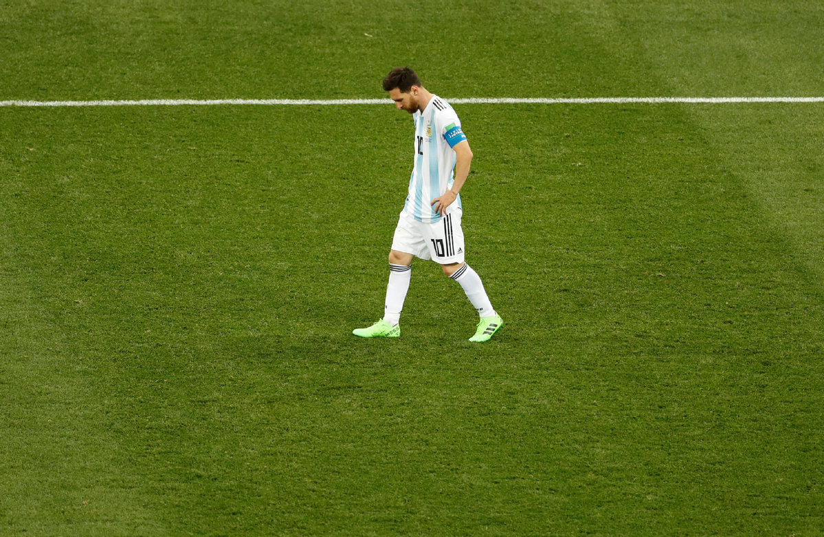 Croatia batters Messi's Argentina 3-0 to enter World Cup last 16