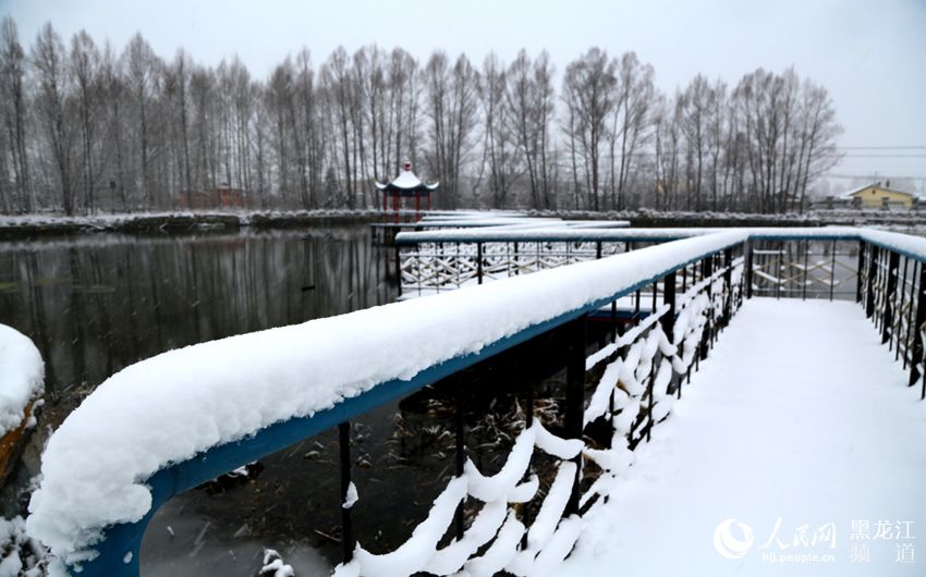 Snowfall in the coldest town in China
