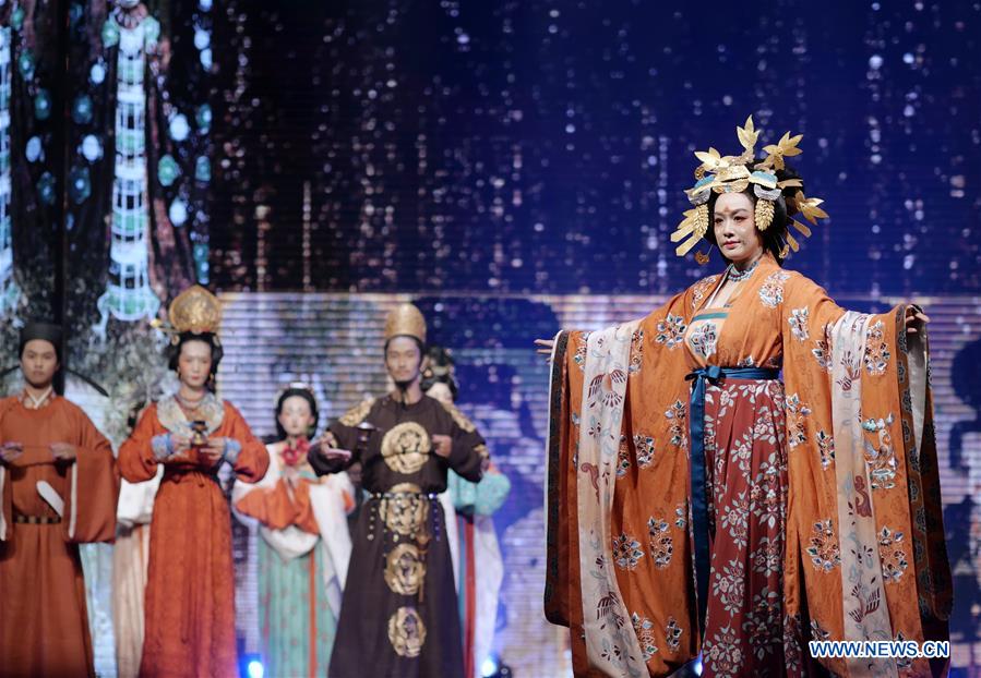 Gansu Province holds tourism promotion activity in Hong Kong