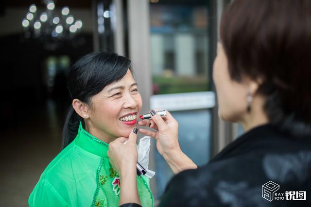 Hangzhou seniors enjoy colorful social life thanks to community clubs