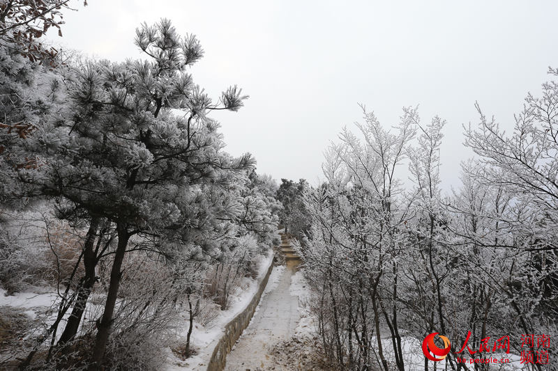 Snow scenery on Yuntai Mountain, central China