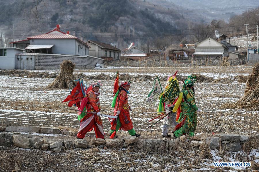 Villagers rehearse for traditional shehuo performance in NE China's Liaoning