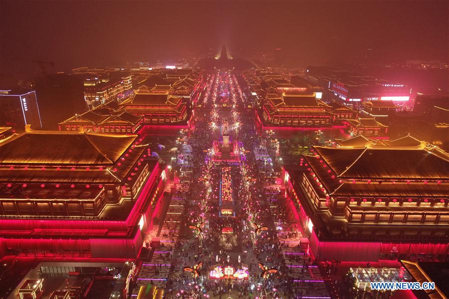 Xi'an sees boom in tourism market as Spring Festival holiday draws to end