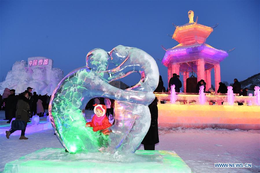 Activities held to celebrate Lantern Festival in Altay, NW China's Xinjiang