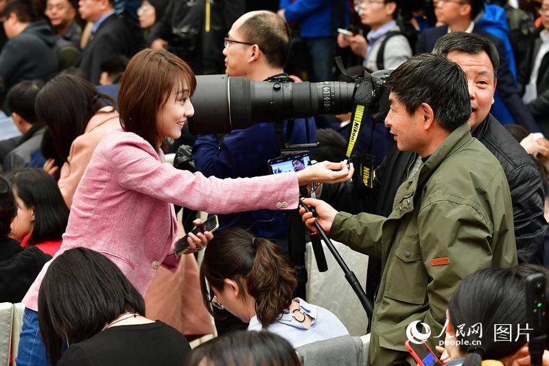 Int'l Women's Day marked at China’s Two Sessions