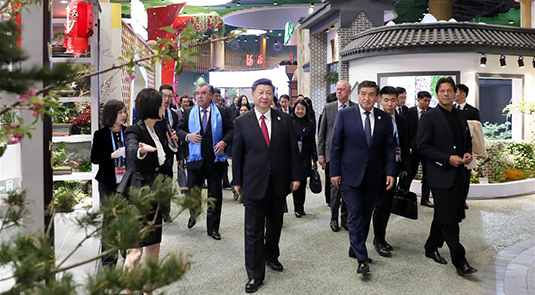 Xi, foreign leaders tour horticultural exhibition
