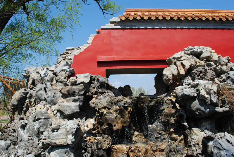 Visitors see miniature capital at Beijing Expo 2019