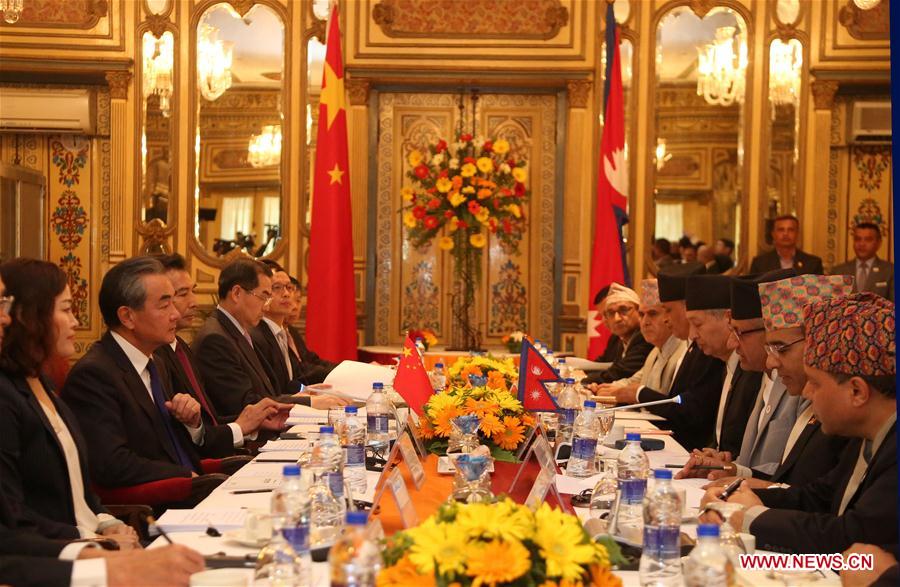 Chinese, Nepali FMs meet on further developing ties