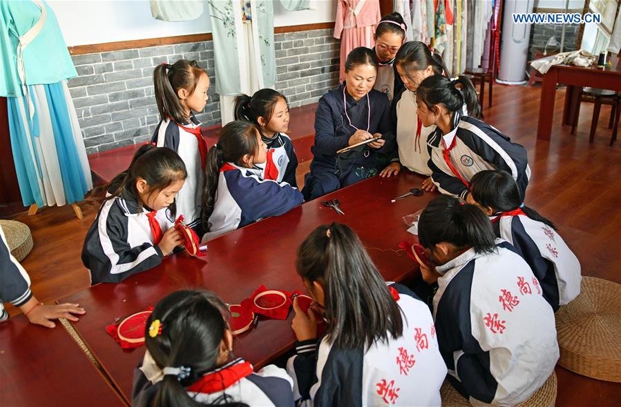 Experiencing programs provided to promote traditional Chinese culture in China's Shandong