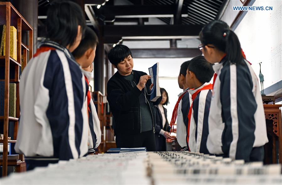 Experiencing programs provided to promote traditional Chinese culture in China's Shandong