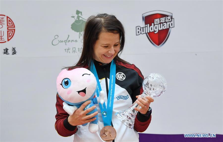 Zhang Jingjing wins women's 25m pistol gold at ISSF World Cup Final