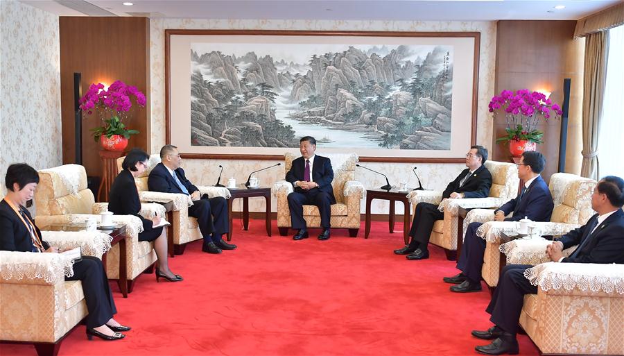 President Xi meets Macao SAR chief executive