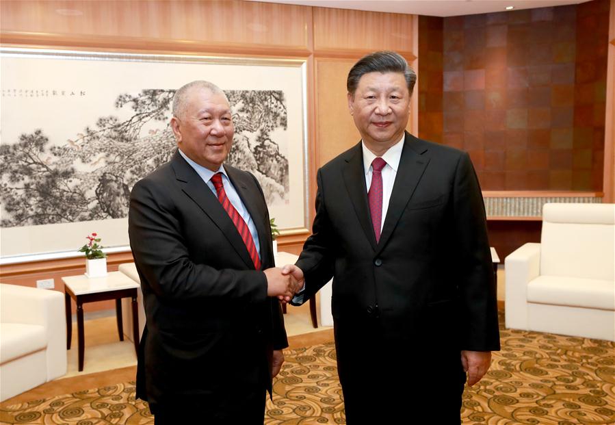 President Xi meets vice chairman of CPPCC National Committee Ho Hau Wah