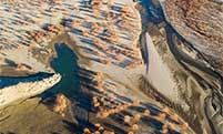 Scenery along Yarlung Zangbo River in southwest China's Tibet