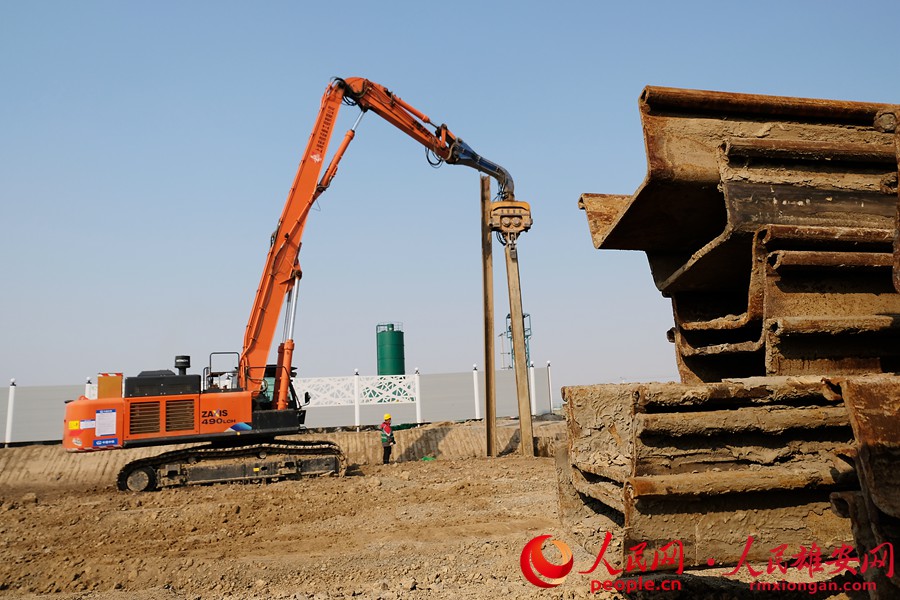 Construction site of the business service center of Xiongan New Area. (Photo/Liu Xiangyang)