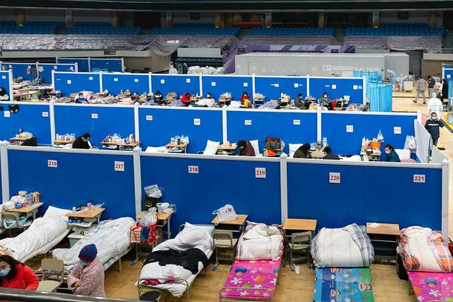 Patients and medical workers bid farewell before final Fangcang makeshift hospital shuts down