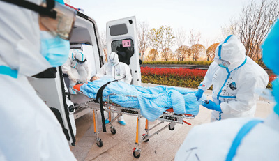 Medical transfer teams put themselves in harm’s way