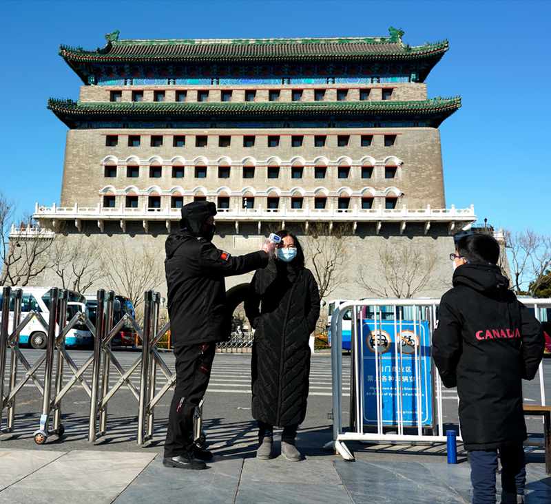 Beijingers stick to their posts despite epidemic outbreak