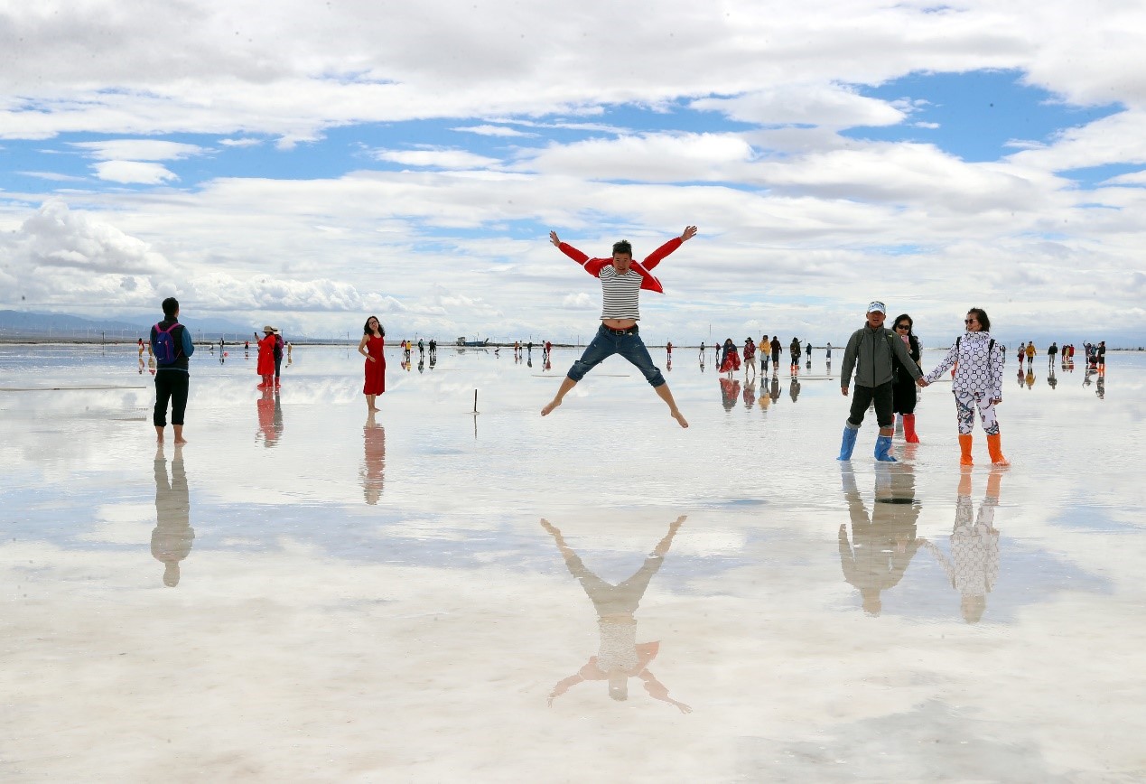 Clean energy powers poverty alleviation in Qinghai