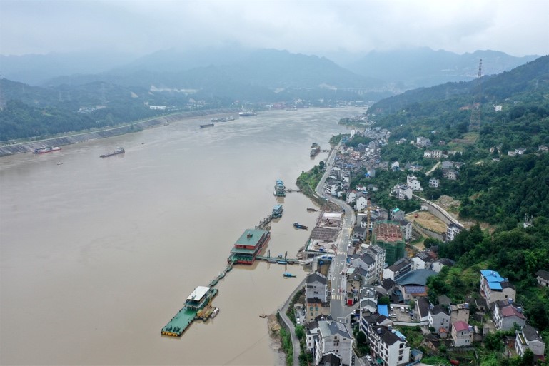 Key areas of Yangtze River to introduce 10-year fishing ban