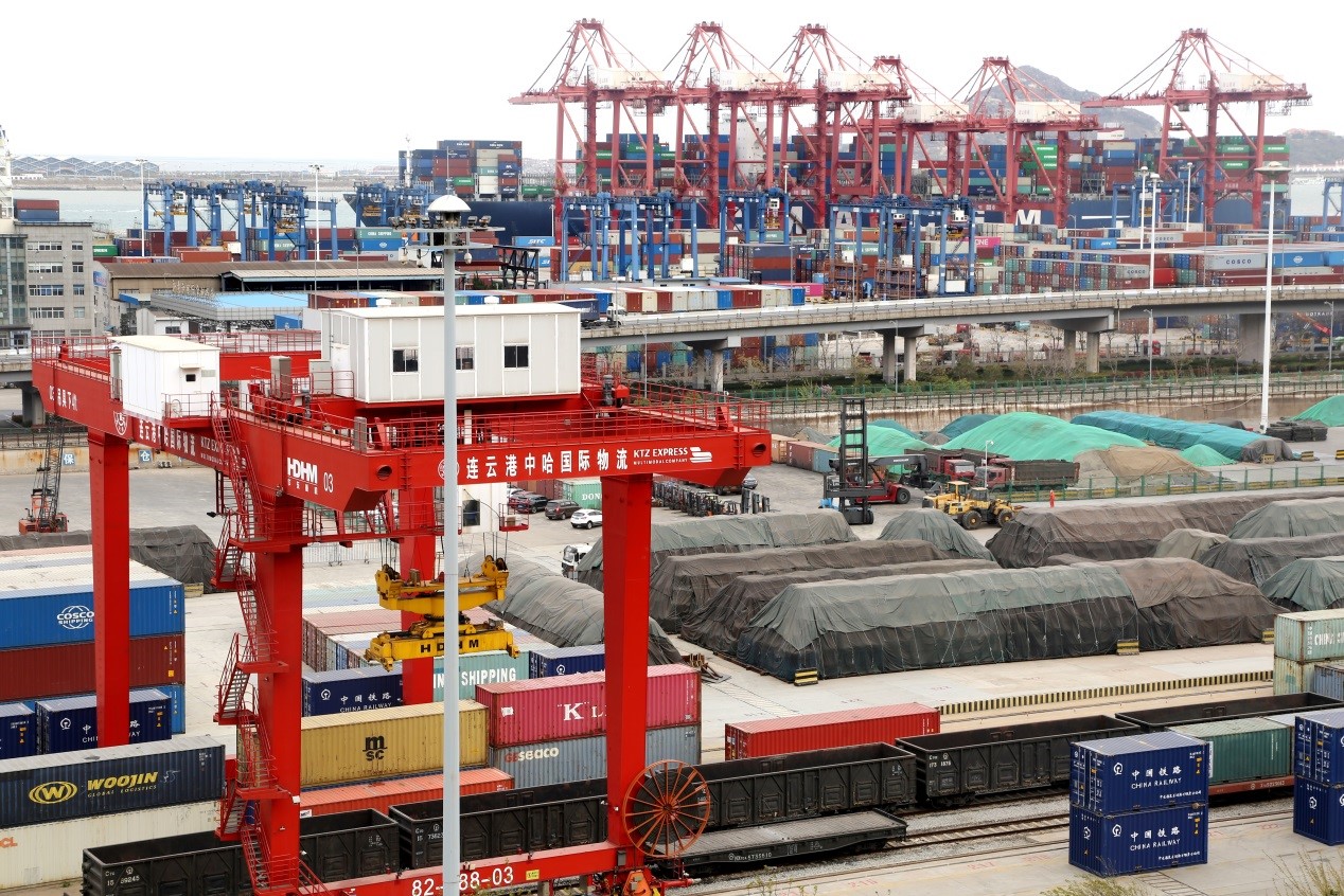 China-Europe freight services contribute to global intermodal transport