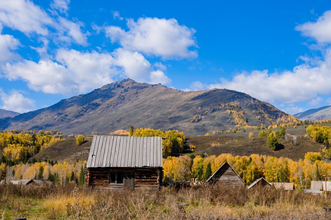 China to stick with CPC policies on governing Xinjiang for the new era