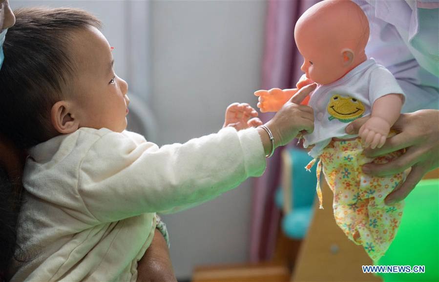 Children with disabilities attend rehabilitation course in Hunan