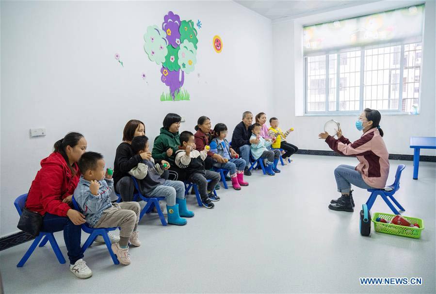 Children with disabilities attend rehabilitation course in Hunan