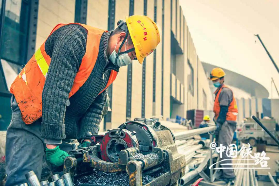 Xiong’an Railway Station along Beijing-Xiong’an intercity railway nears completion