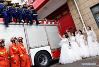 Fire brigade in Shanghai holds group wedding