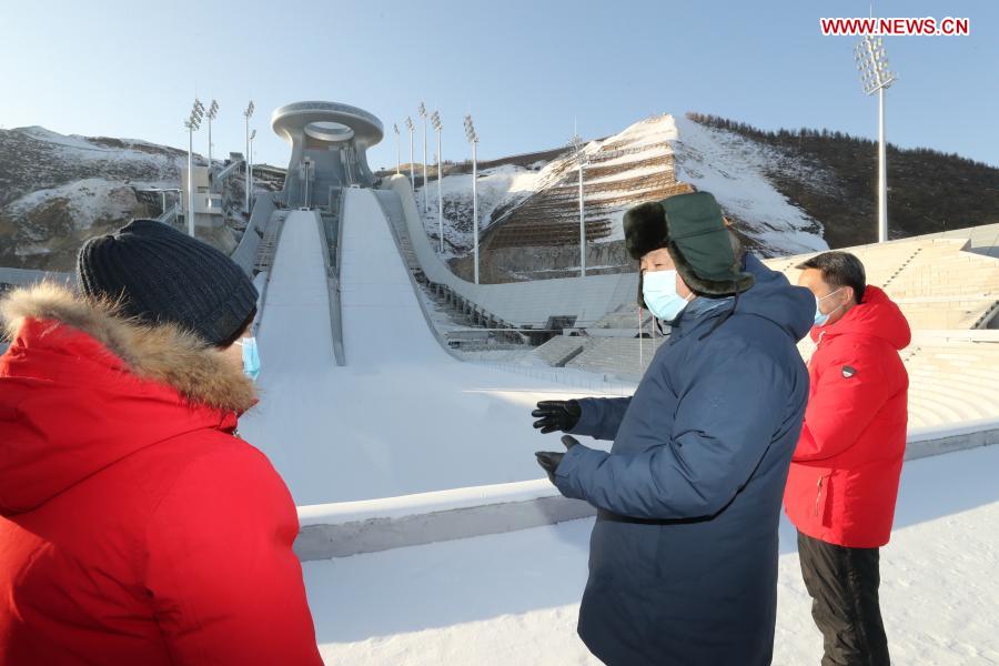 Xi emphasizes boosting winter sports through tech innovations