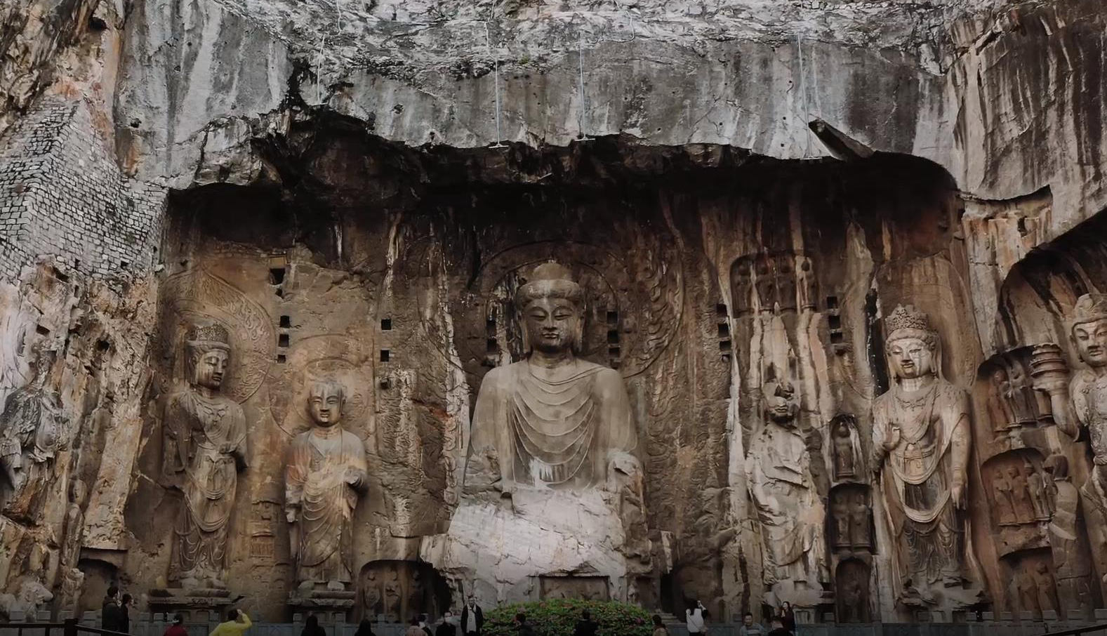 Longmen Grottoes: Home of the finest ancient Chinese Buddhist Art