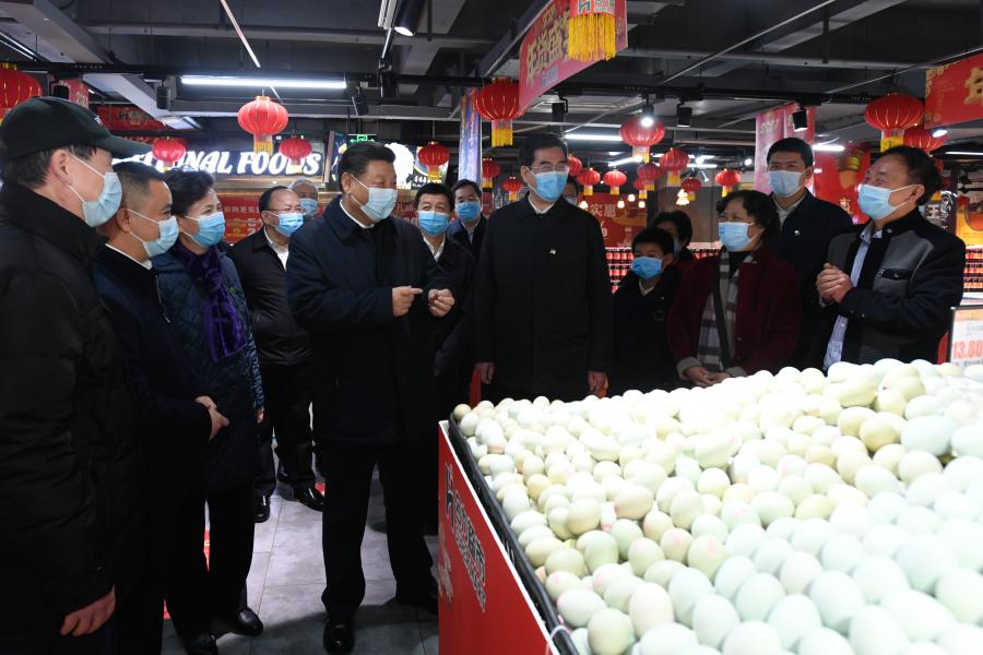 Xi visits supermarket, residential community in Guiyang