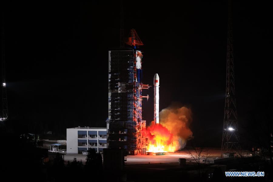 New communication technology experiment satellite launched in Xichang