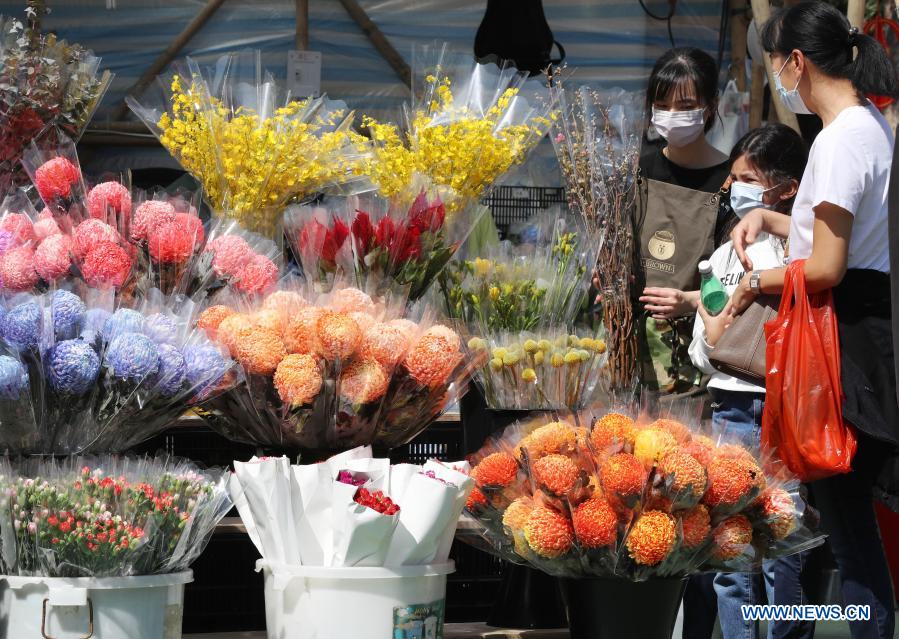 Hong Kong scales down Lunar New Year flower trade amid pandemic