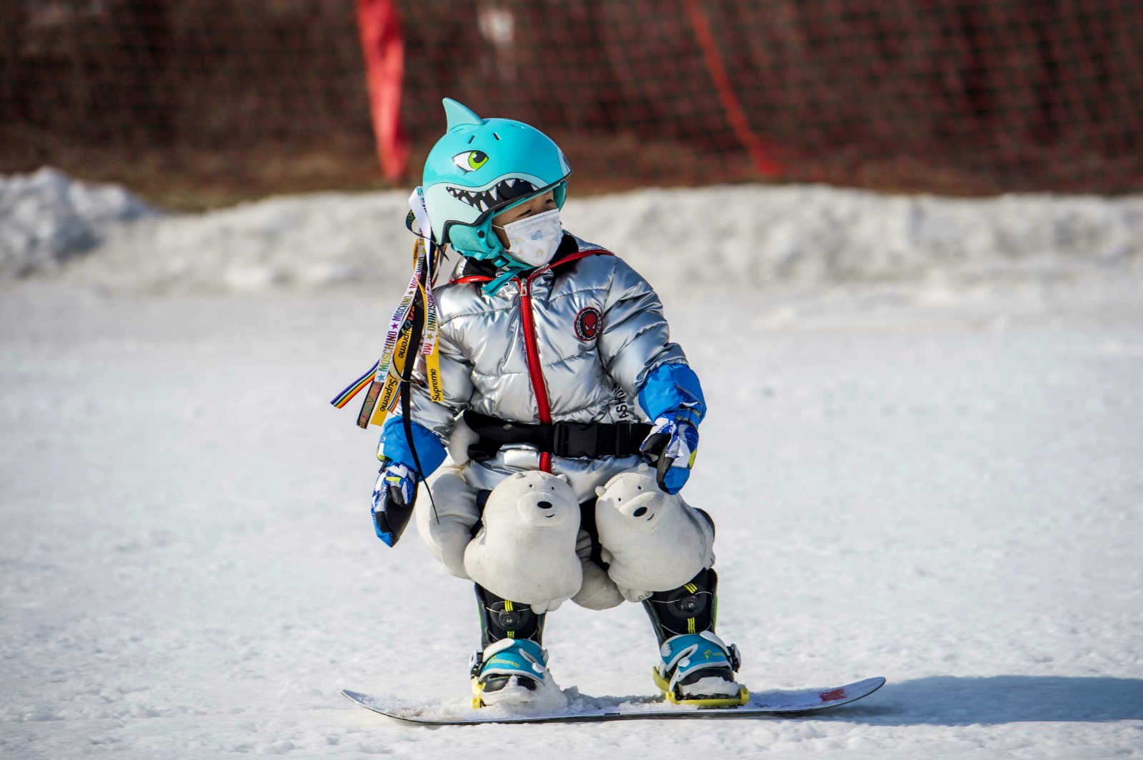 Winter sports become new custom of China