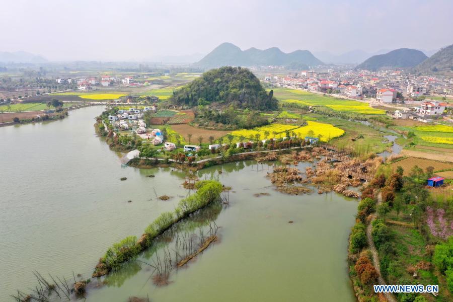 Spring scenery at Xiaohewan Village in Guizhou