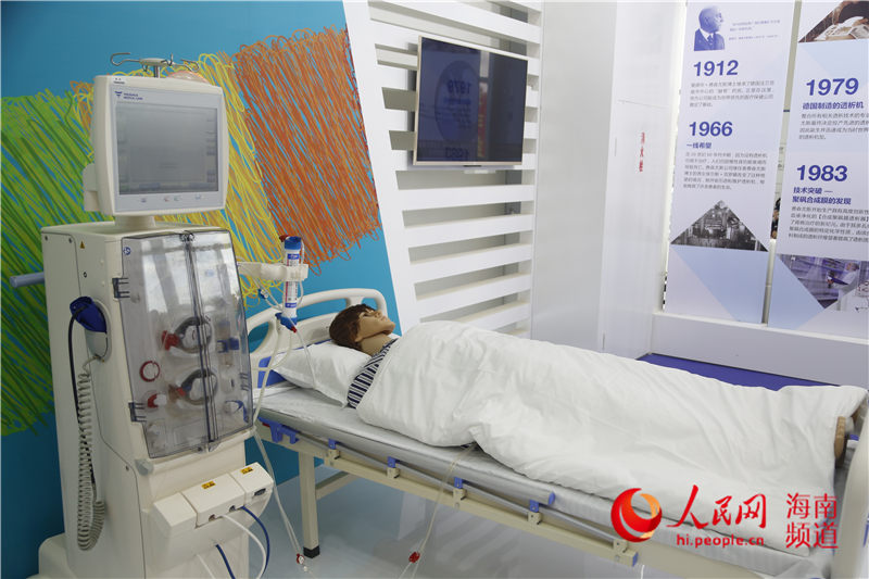 Exhibition on innovative medicines and medical equipment opens in Hainan province