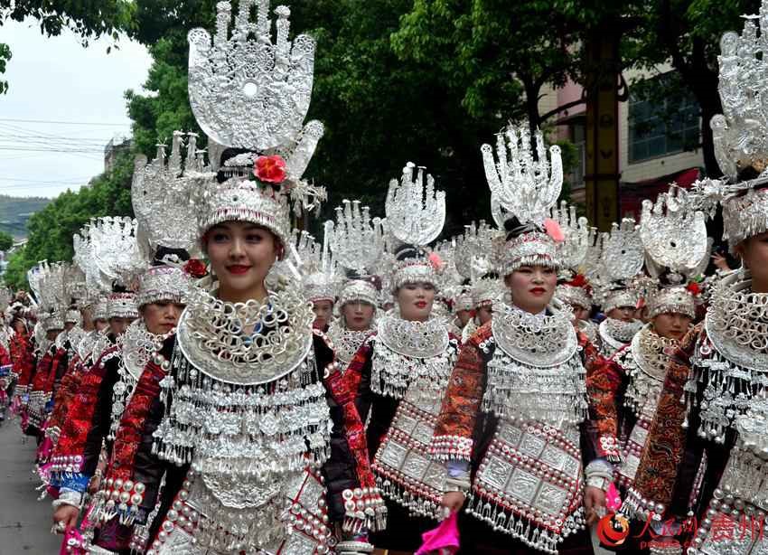 Miao people celebrate traditional Sisters Festival in SW China's Guizhou province