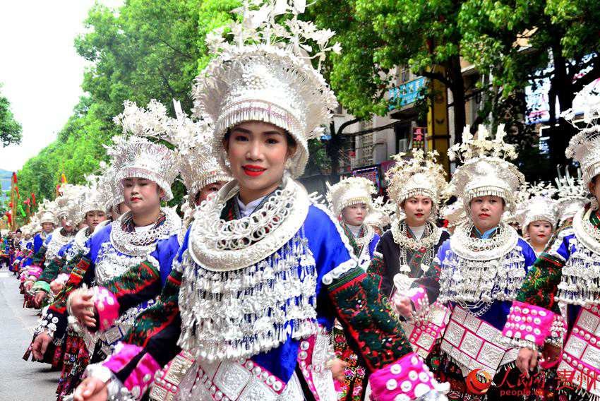 Miao people celebrate traditional Sisters Festival in SW China's Guizhou province