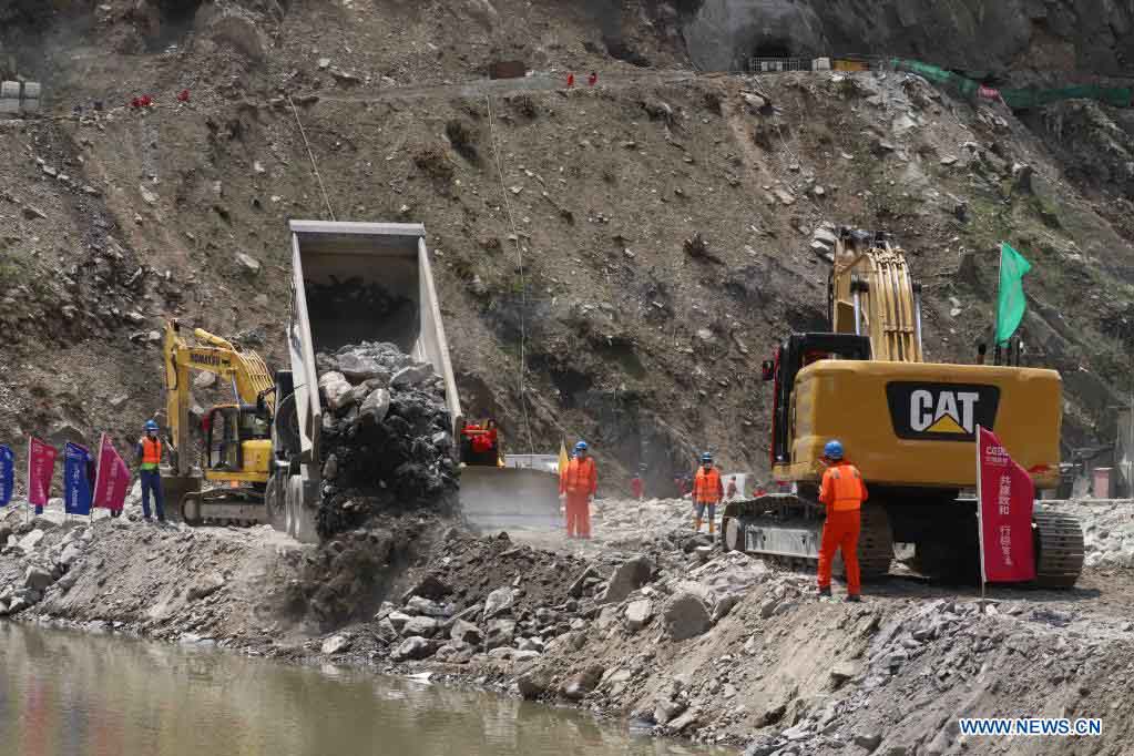 CPEC hydropower project achieves second-stage river closure