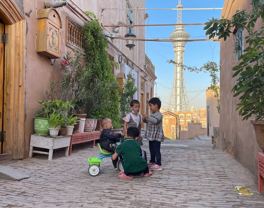 Lives of people in Kashgar, NW China’s Xinjiang