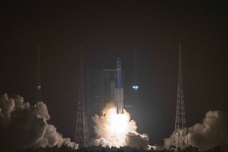 Chinese cargo craft Tianzhou-2 docks with space station core module Tianhe