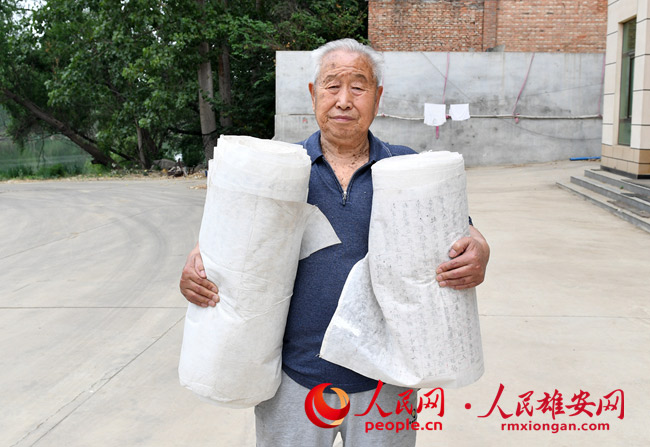 Octogenarian writes 270-meter-long calligraphy scrolls of CPC history