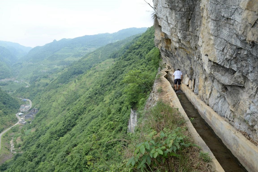 CPC member spent 36 years carving through mountains to bring water to his village